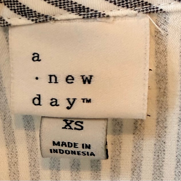 A New Day Blue and White Striped Dress - Picture 4 of 5